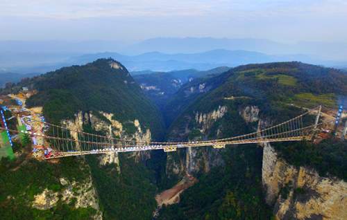 土豪2双高铁四天游张家界,凤凰古城,大峡谷,德夯苗寨