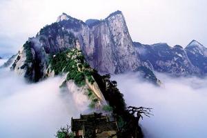 One day tour of Huashan Mounta