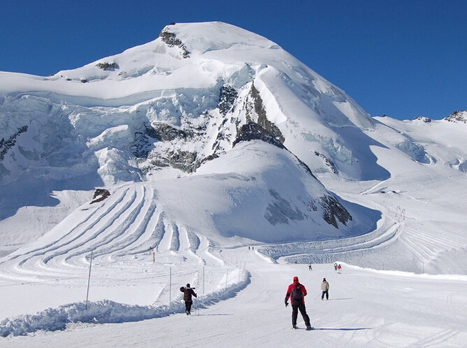 到神農架國際滑雪場多少錢_三峽遊客中心