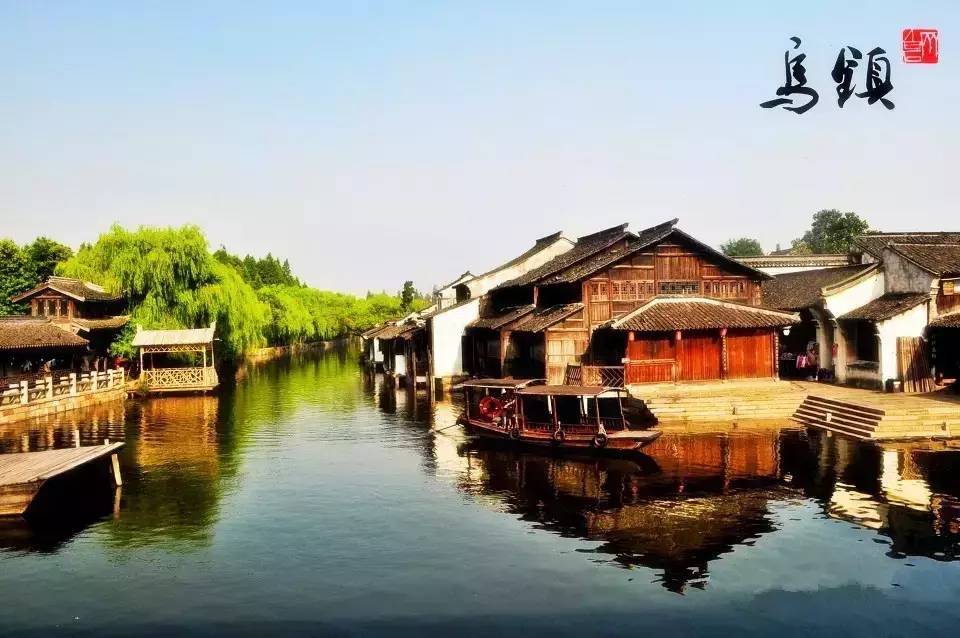 問:近期我要去華東五市旅遊,大家從衣食住行購物等方面給點建議答